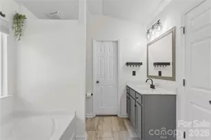 6600 Hermsley Rd, Charlotte, NC 28278 - Photo 26