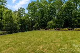 658 Uwharrie River Rd, Charlotte, NC 28211 - Photo 28