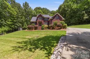280 Catawba Crest Ln, Lake Wylie, SC 29710 - Photo 2