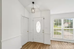 748 Chipmeadow Ln, York, SC 29745 - Photo 4