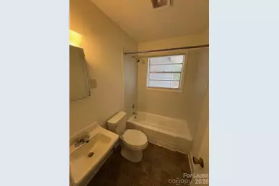 2929 Amity Garden Court, Charlotte, NC 28205 - Photo 4