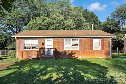 308 S Pine Street, Dallas, NC 28034 - Photo 1