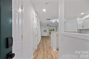 10822 Holly Ridge Blvd, Charlotte, NC 28216 - Photo 2