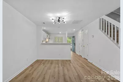 10822 Holly Ridge Boulevard, Charlotte, NC 28216 - Photo 8