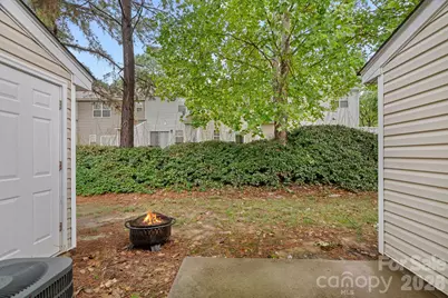 10822 Holly Ridge Boulevard, Charlotte, NC 28216 - Photo 20
