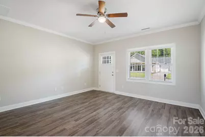 3939 Newhall Drive, Hickory, NC 28601 - Photo 8