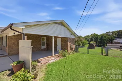 1515 Dallas Cherryville Highway, Dallas, NC 28034 - Photo 4