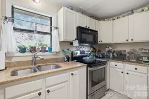21235 Sandy Cove Rd, Cornelius, NC 28031 - Photo 16