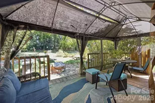 21235 Sandy Cove Rd, Cornelius, NC 28031 - Photo 2