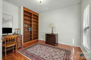 10010 Drawbridge Dr, Charlotte, NC 28215 - Photo 8