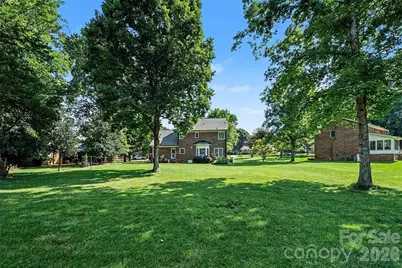 10010 Drawbridge Drive, Charlotte, NC 28215 - Photo 20