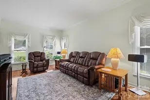 10010 Drawbridge Dr, Charlotte, NC 28215 - Photo 10