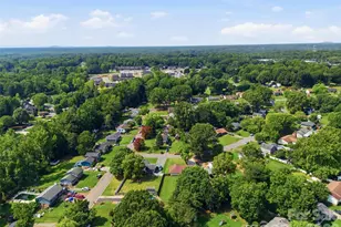 416 King John Cir, Gastonia, NC 28056 - Photo 34