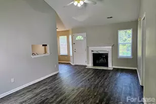 5118 June Furr Rd, Charlotte, NC 28216 - Photo 2
