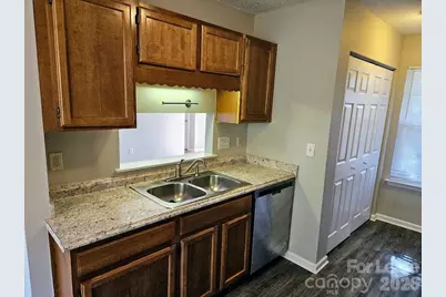 5118 June Furr Road, Charlotte, NC 28216 - Photo 6