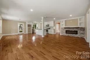 1515 Berkley St SW, Lenoir, NC 28645 - Photo 8