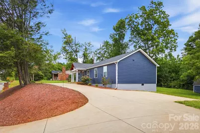 1515 Berkley Street SW, Lenoir, NC 28645 - Photo 4