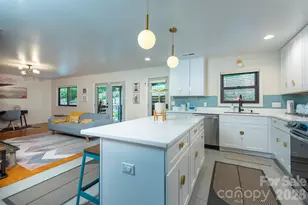 53 Vanderbilt Ter, Asheville, NC 28806 - Photo 12