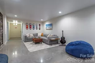 53 Vanderbilt Ter, Asheville, NC 28806 - Photo 26