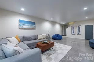 53 Vanderbilt Ter, Asheville, NC 28806 - Photo 28