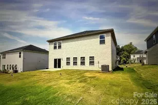 12008 Camden Hurst Rd, Charlotte, NC 28278 - Photo 2