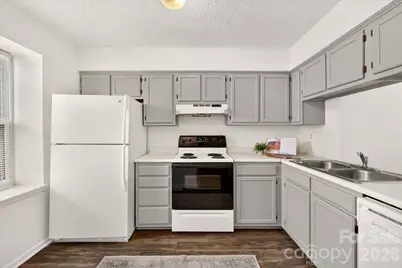 614 Lex Drive, Charlotte, NC 28262 - Photo 6