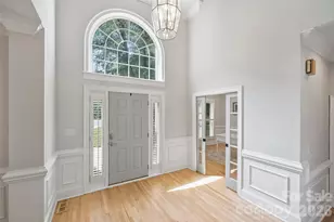 7701 Walthall Ct, Charlotte, NC 28210 - Photo 6
