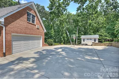 7701 Walthall Court, Charlotte, NC 28210 - Photo 46