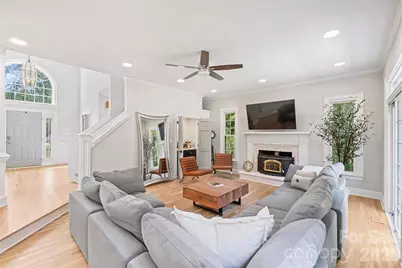 7701 Walthall Court, Charlotte, NC 28210 - Photo 12