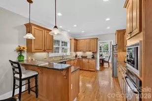 106 Spinnaker Bay Ln, Lake Wylie, SC 29710 - Photo 12
