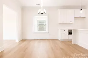 1220 N Sharon Amity Rd, Charlotte, NC 28211 - Photo 10