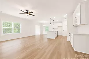 1220 N Sharon Amity Rd, Charlotte, NC 28211 - Photo 4