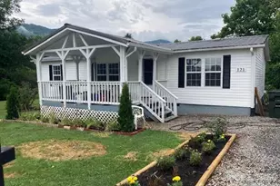 121 J F Morris Dr, Waynesville, NC 28786 - Photo 2