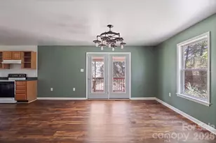 23 Rolling Hills Dr, Asheville, NC 28806 - Photo 2
