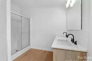 398 Staton Rd, Flat Rock, NC 28731 - Photo 20