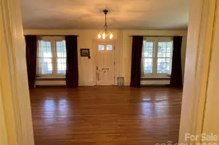 318 Academy St, Canton, NC 28716 - Photo 4