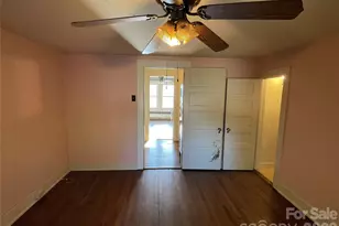 318 Academy St, Canton, NC 28716 - Photo 14