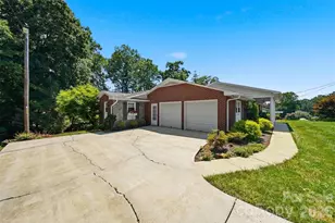 1599 Oakmont Dr, Lenoir, NC 28645 - Photo 32