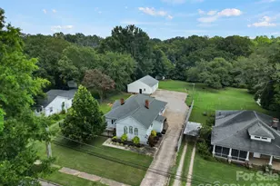 207 Faulkner St, Clover, SC 29710 - Photo 4