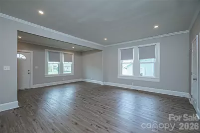 1113 W 5th Avenue, Gastonia, NC 28052 - Photo 8