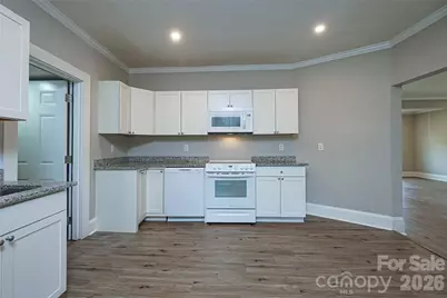 1113 W 5th Avenue, Gastonia, NC 28052 - Photo 22