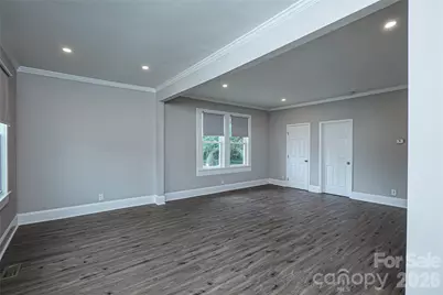 1113 W 5th Avenue, Gastonia, NC 28052 - Photo 6