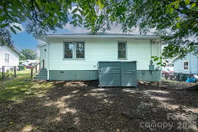 1113 W 5th Avenue, Gastonia, NC 28052 - Photo 4