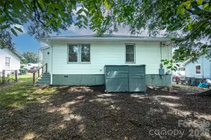 1113 W 5th Ave, Gastonia, NC 28052 - Photo 4