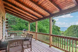 1064 Point of View Dr, Waynesville, NC 28785 - Photo 2