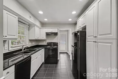 5200 Birchbark Lane, Charlotte, NC 28227 - Photo 8