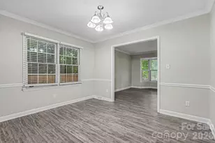 5505 Trossacks Ct, Charlotte, NC 28212 - Photo 4