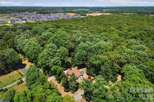 802 White Oaks Cir, Monroe, NC 28112 - Photo 16