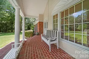 1981 Crestwood Ln, Clover, SC 29710 - Photo 4