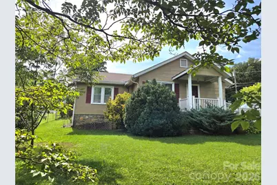 201 Stafford Street, Black Mountain, NC 28711 - Photo 2
